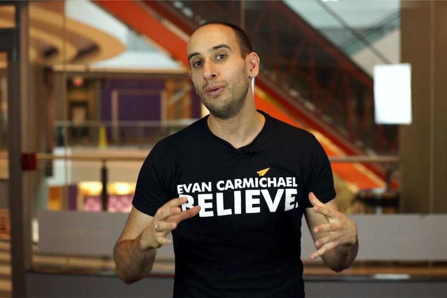 Эван Кармайкл - канадский предприниматель, спикер, бизнес консультант